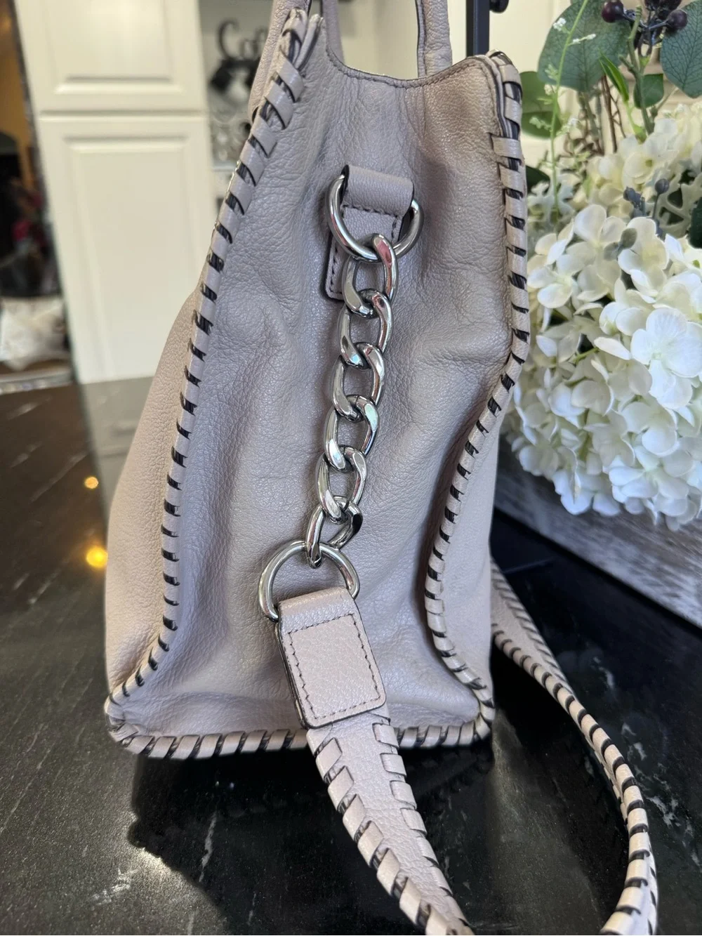 🤎Michael Kors Hamilton Whipped Leather Large Satchel Shoulder Bag – Light Taupe